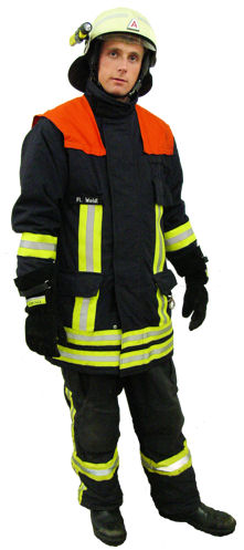angelegte Feuerwehrschutzbekleidung