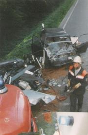 TH Verkehrsunfall - Einsatzbericht 99 - 1993 - 21.08.1993 18:15, B 105, Abzweig Parkentin, 90 min