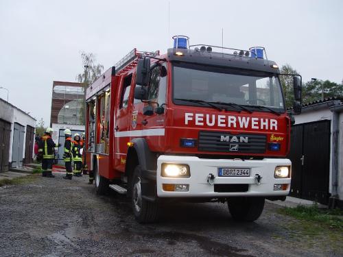 LF beim Einsatz Brand Garage auf dem Buchenberg - Neues Lschgruppenfahrzeug 20 seit einem Jahr im Dienst