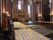 über 6000 Kerzen brennen - 6000 Kerzen im Münster