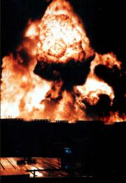der wohl härteste Einsatz, geschmolzene Blaulichter und Spiegel, Pumpenabgang abgerissen. Großbrand bei der Glashäger 1992 - Verabschiedung TLF 16/25